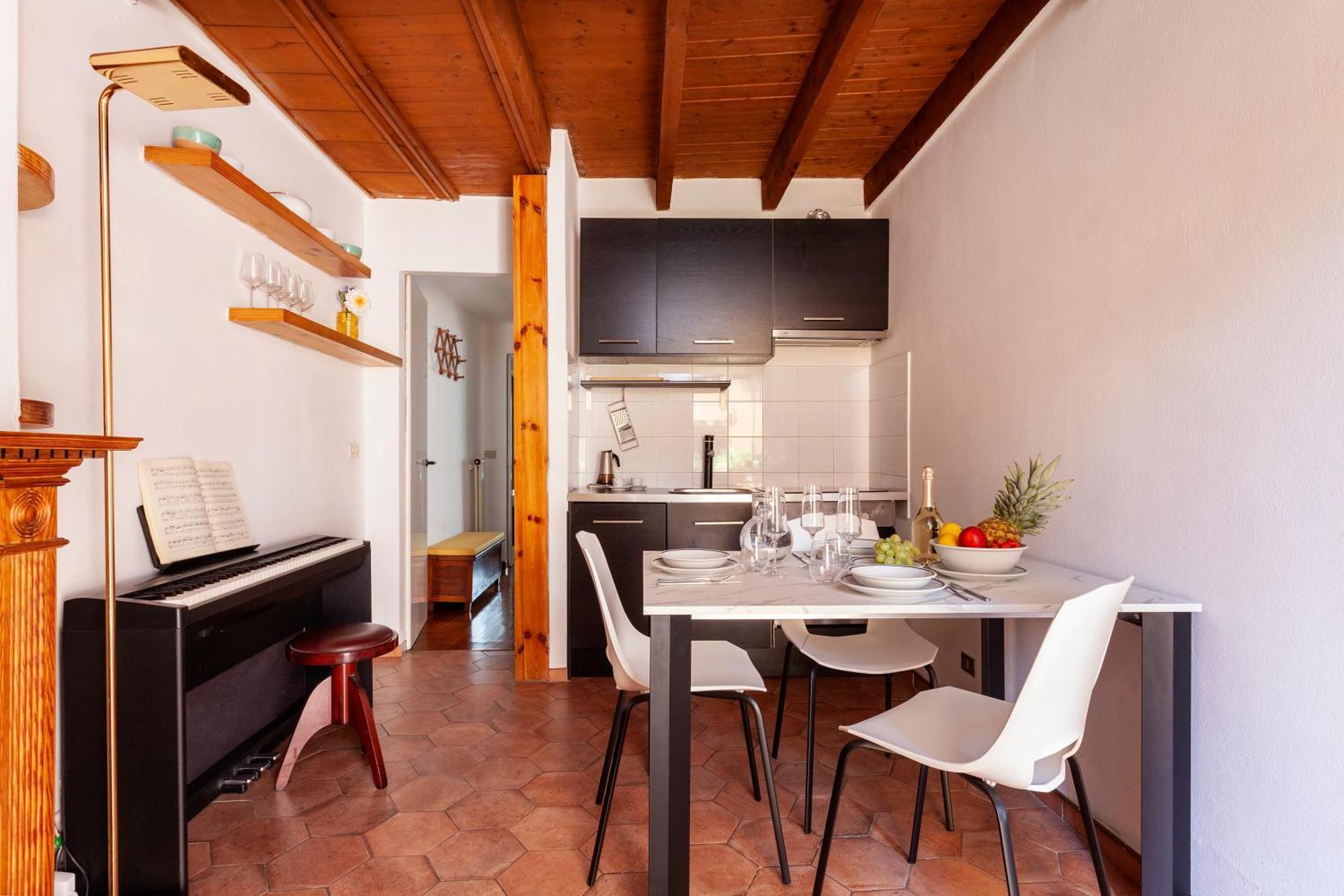 Via Torino Apartment *